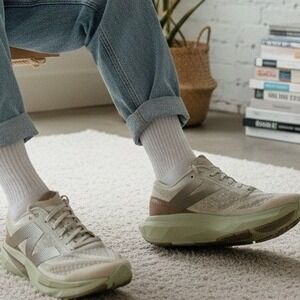 New Balance FuelCell Rebel v3 Men's Running Shoes Beige Green - Size 9.5